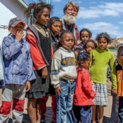 Échanges Solidarité : Ensemble, donnons du sens à nos voyages